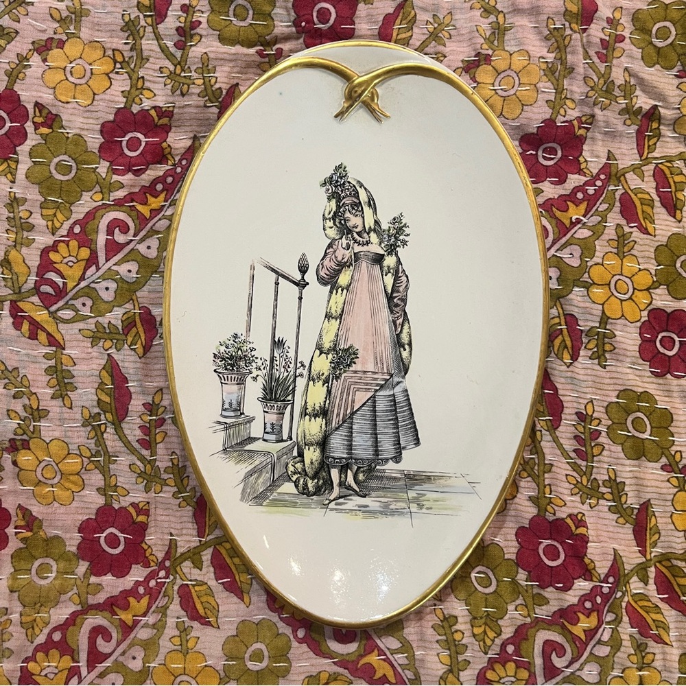 VTG Vintage Mottahedeh Designs Oval Plates - Gold Trim S.5401 Set of 2 - Picture 4 of 16